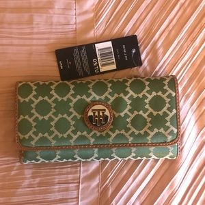 Tommy Hilfiger Wallet.